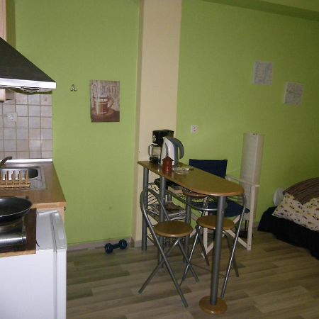 Homy Cozy Studio Towards The Centre Thessaloniki Exterior foto