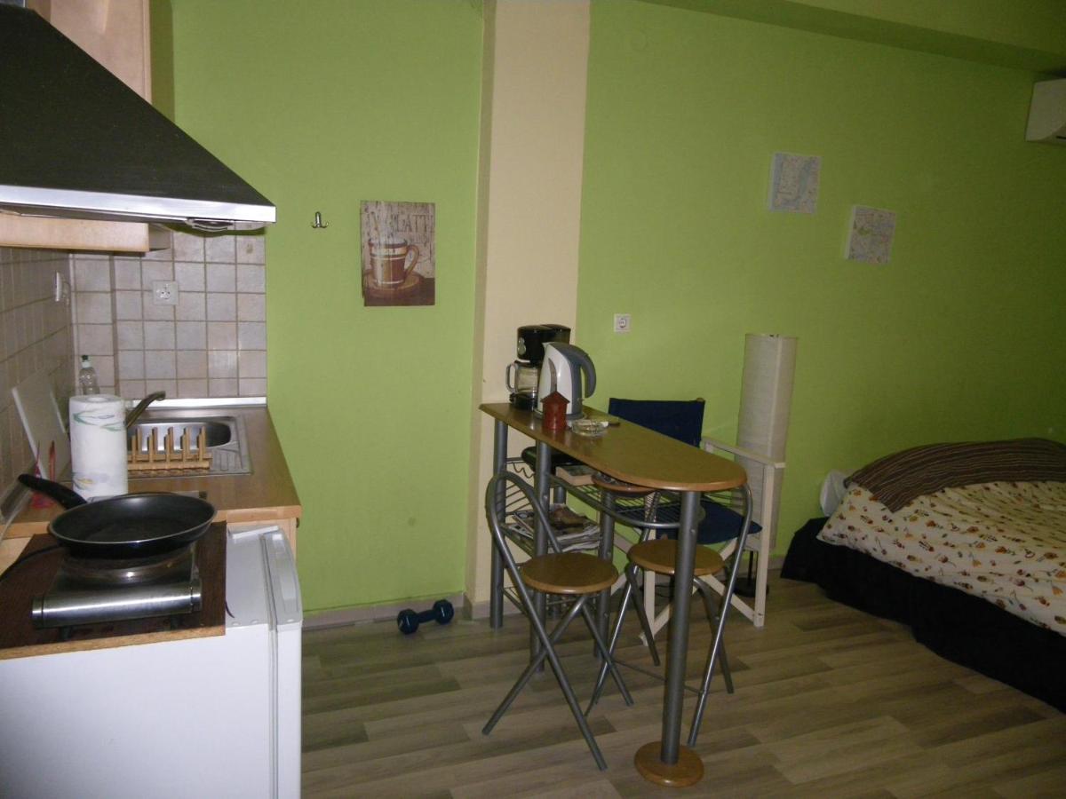 Homy Cozy Studio Towards The Centre Thessaloniki Exterior foto
